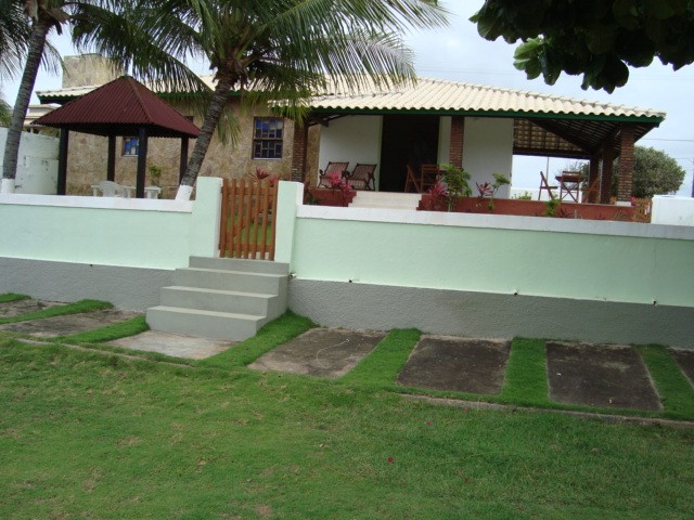 Foto 1 - Casa 4 / 4 mobiliada-praia de guarajuba-bahia